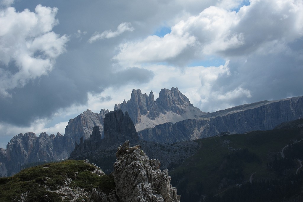 IMG_0254.JPG - a giudicare dal meteo abbiamo fatto bene a scegliere una via corta !