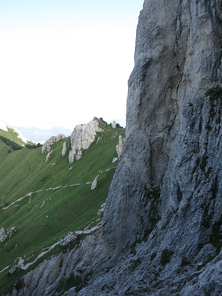 IMG_0863.JPG - Vista salendo alla selletta dove si trova l'attacco