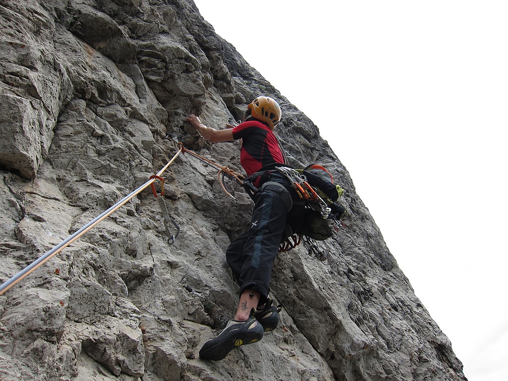 IMG_0049.JPG - Sul tiro di 6c+ , pochi passi ma duri !