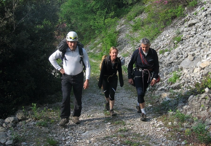 IMG2347.jpg - Mi accompagnano Beppe, Claudia e Daniele