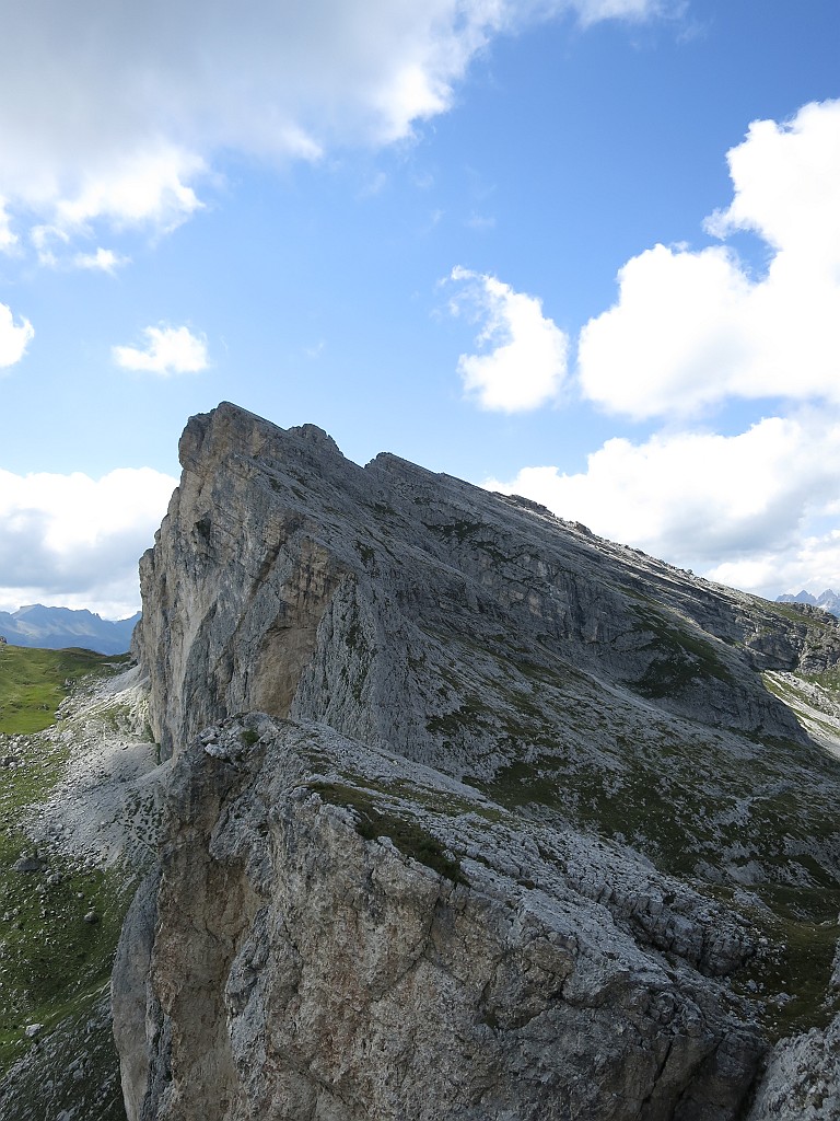 IMG_1682.JPG - La vista sul monte Settsass dalla cima della via