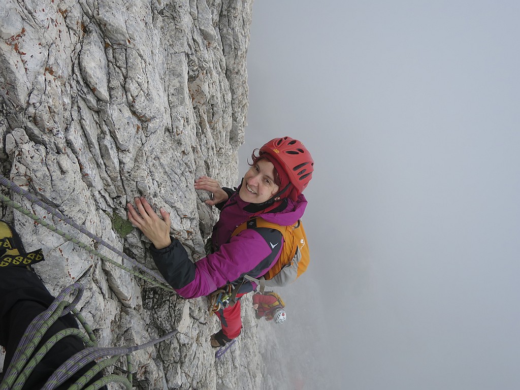 IMG_5065.JPG - Sara spunta dalla nebbia