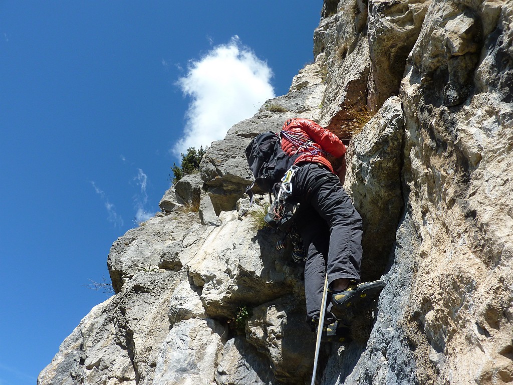 P1080554.JPG - Giornata fredda, arrampicato in piumino.