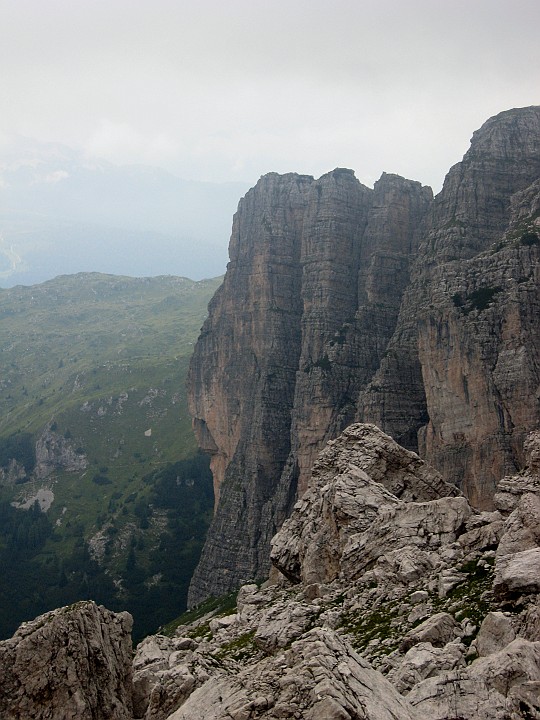 IMG_1460.JPG - Il bel profilo della Corna Rossa in Brenta